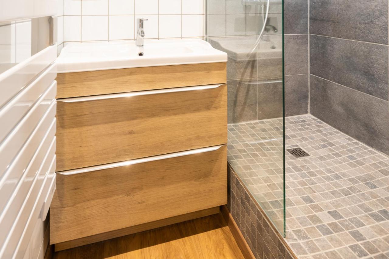 Appartement Coeur De Ville - Au Calme - Wifi - Four, Lave-Seche Linge Pau Exterior photo